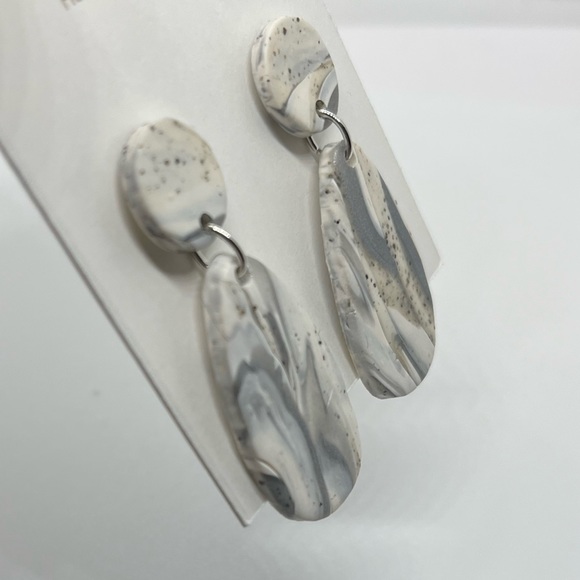 Marble Design Handmade Earrings - Picture 10 of 10